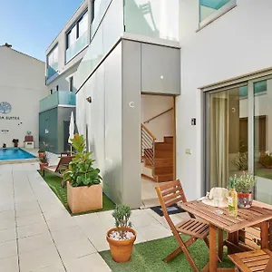 Stylish Townhouse In Centre, Shared Pool Holiday home Tavira